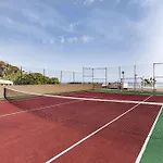 En 1ª Linea Urbeu * אל קאמפיו